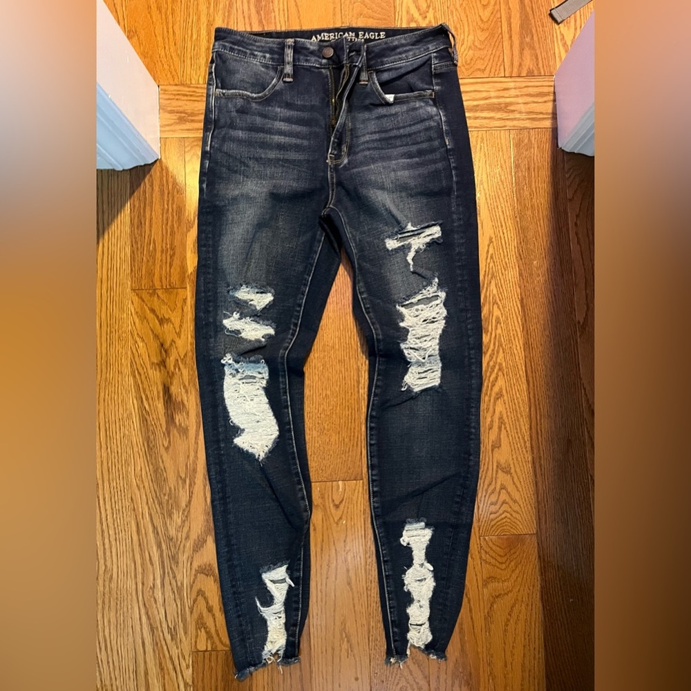 American Eagle dark wash skinny jeans